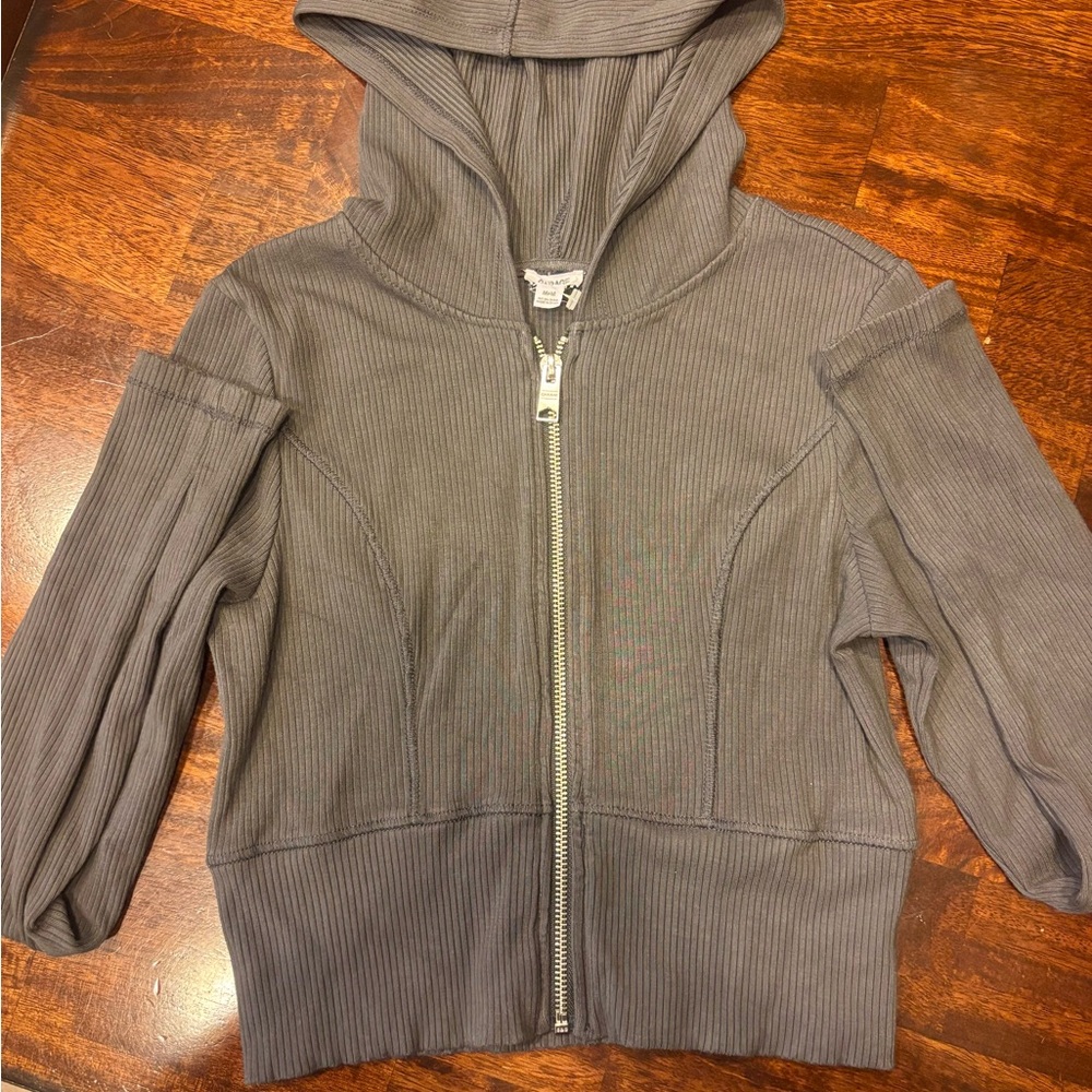 Garage Cropped Fitted zip up hoodie